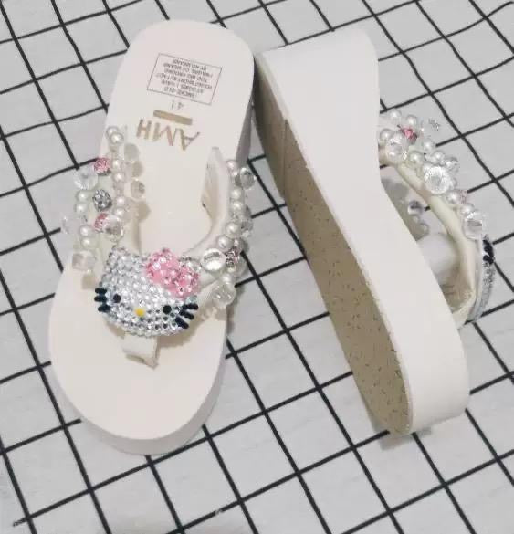 Hello Kitty Flip Flops